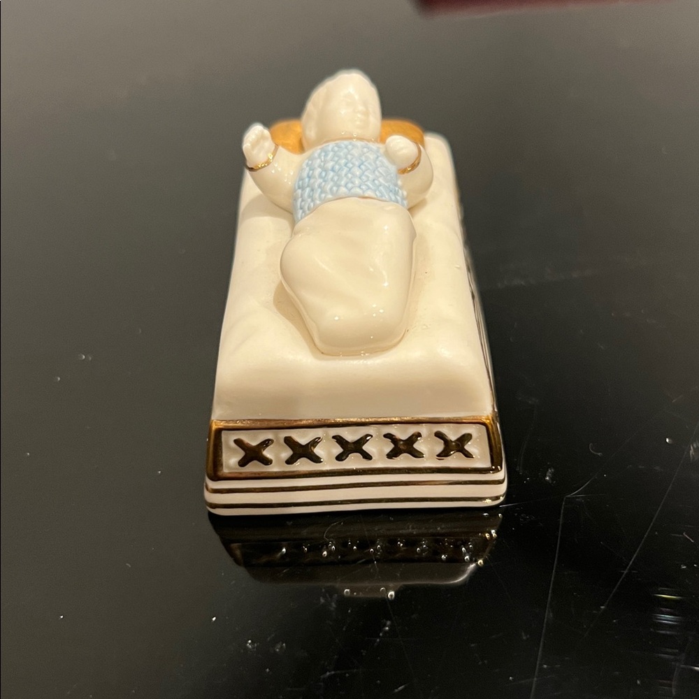 Lenox First Blessing Nativity - Baby Jesus - Picture 5 of 14